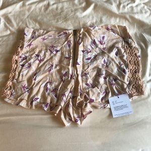 Acacia Paia Shorts